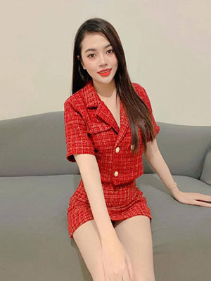 姑娘被轮流欺负没人救电视剧